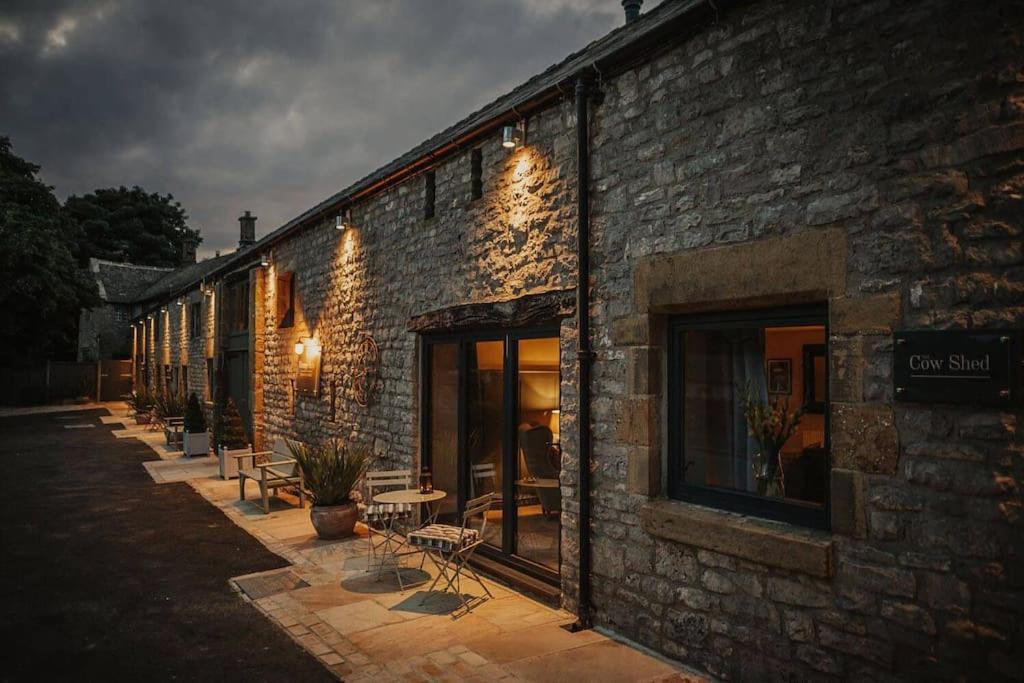 The Cow Shed Villa Tideswell Exterior photo